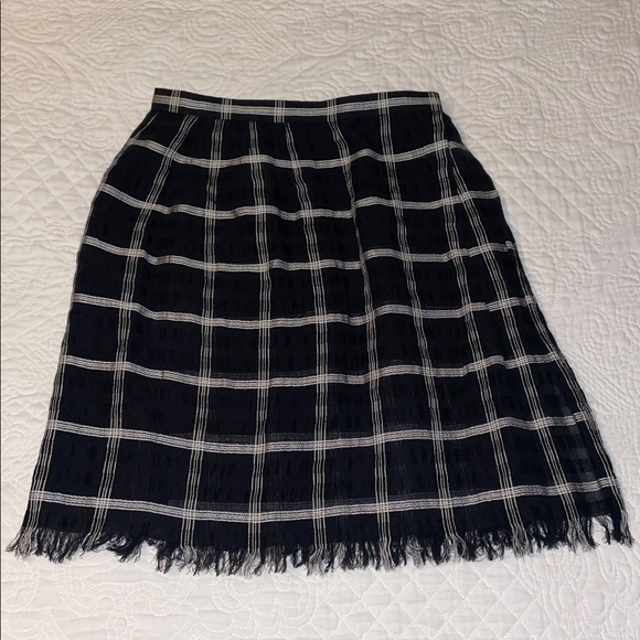 Vintage Carlisle Black & White Linen/Cotton blend mini wrap skirt. Lined. Size 6 - Picture 1 of 8